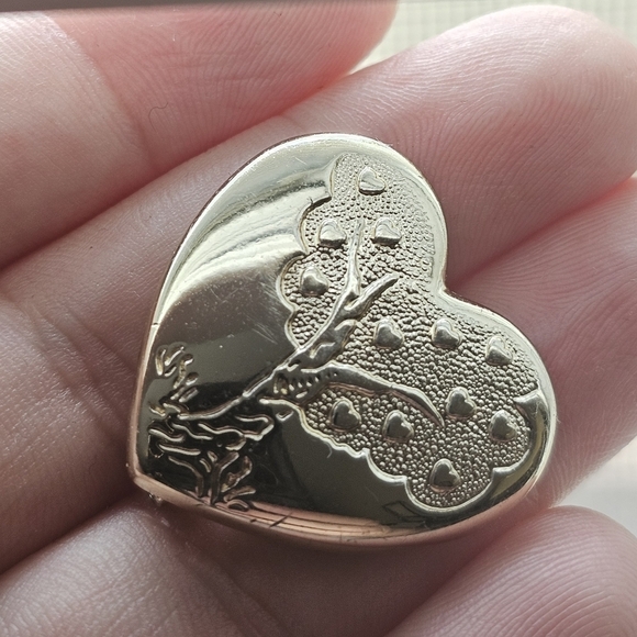 Vintage VARIETY CLUB Silvertone HEART Shape Pin Brooch - Picture 4 of 5